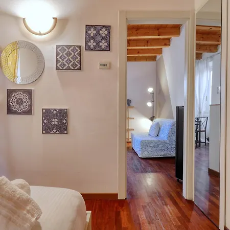 Joivy Welcoming Flat With Balcony Next To Naviglio Grande Apartment