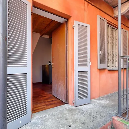 Joivy Welcoming Flat With Balcony Next To Naviglio Grande Milan